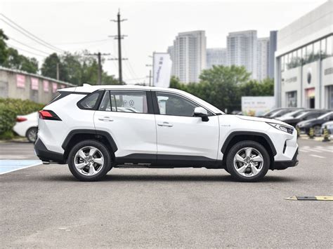 铂金白rav4荣放整车外观外观图片rav4荣放 2022款 双擎 25l Cvt两驱精英版7285959太平洋汽车网