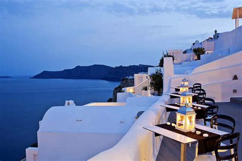 Oia Hotels