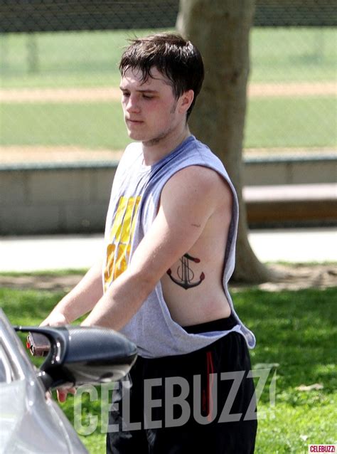 Josh Shows Off His Anchor Tattoo - Josh Hutcherson Photo (30547496 ...