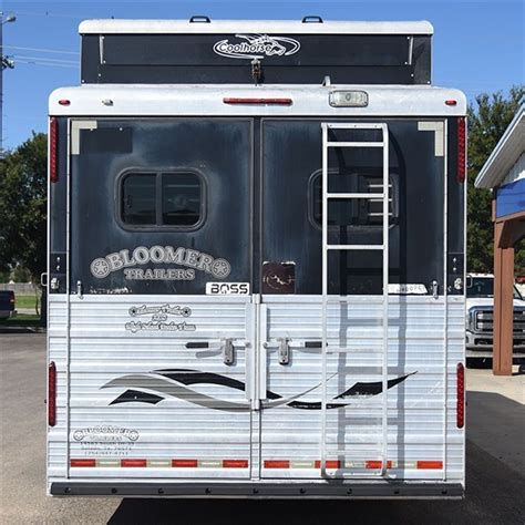 2008 Bloomer 5 Horse Bumper Pull Horse Trailer