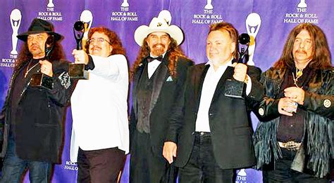 Hall of Fame Legends: Lynyrd Skynyrd Celebrates With Kid Rock Singing | Country Rebel