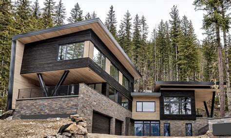 Arrowhead Lodge Luxury Chalet In Revelstoke