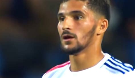 Bukan Ke Inggris Atau Italia Houssem Aouar Bakal Lanjutkan Karier Ke