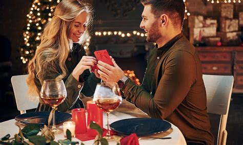 Cómo pedir la mano en una cena romantica