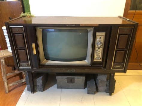 Old Zenith Floor Model Tv Stands Viewfloor Co