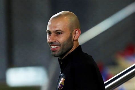 Javier Mascherano returns to Argentina as he joins Estudiantes after ...