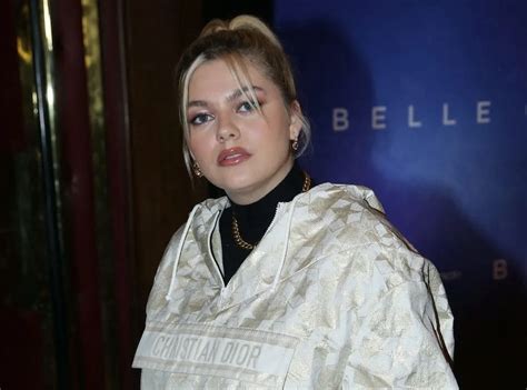 Des Jours Où Cest La Merde Le Gros Coup De Gueule De Louane Public