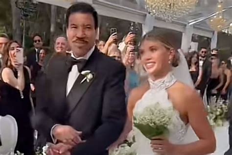 Lionel Richie Walks Daughter Sofia Richie Down The Aisle At Her Wedding