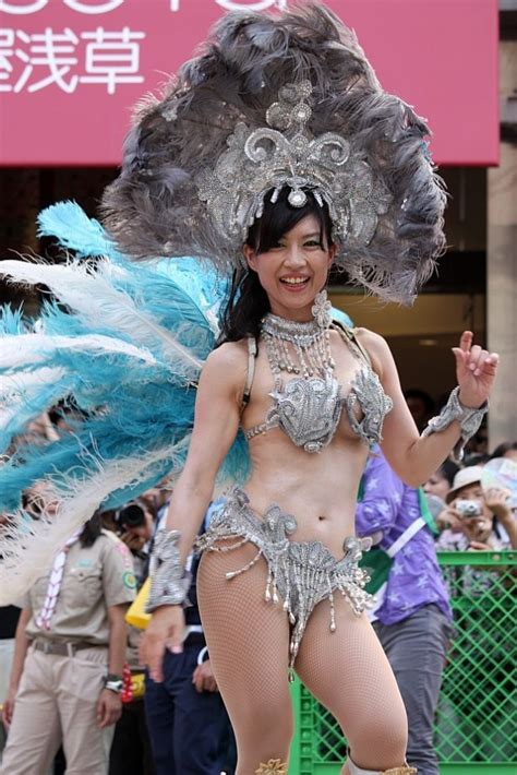 ＜画像3 20＞浅草サンバ祭り開催！セクシーに踊り子が舞う｜ウォーカープラス