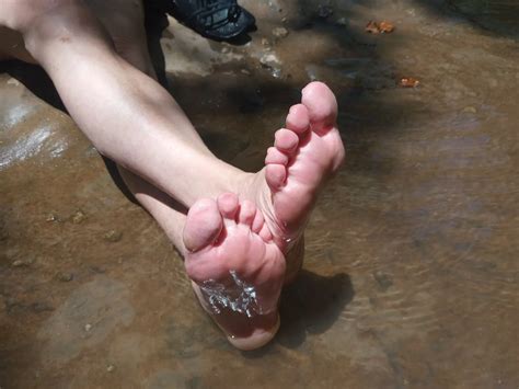 Sexy Wet Feet Nude Pics XHamster