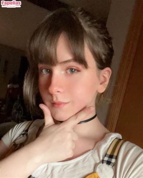 Raccoonwaifuwu Aka Raccwaifuwu Aka That Radical Raccoon Nude Leaks