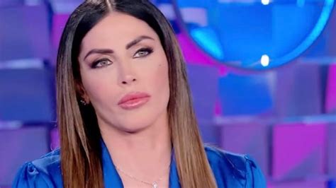 Guendalina Tavassi E Non Solo Fatta Fuori Dalla Tv Mediaset Contro