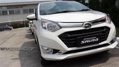 Cek Harga Mobil Bekas Daihatsu Sigra Dibanderol Mulai Rp