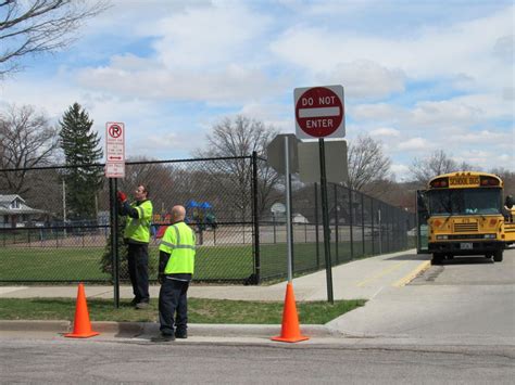 Akron posts new no-parking signs near Harris-Jackson CLC after ...