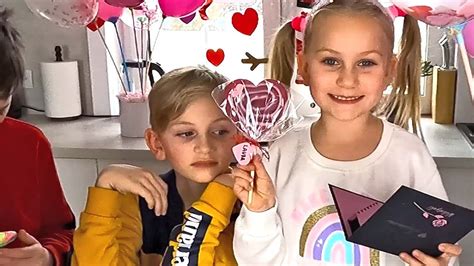 Walentynki Film Edukacyjny Dla Dzieci Valentine S Day Educational For