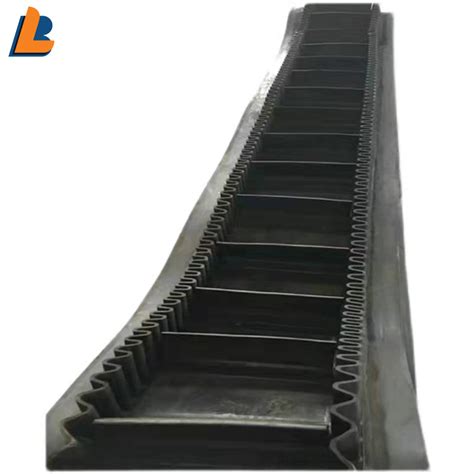 Extreme Anti Abrasion Large Angle Mine Climbing Conveyor Belt Baffle