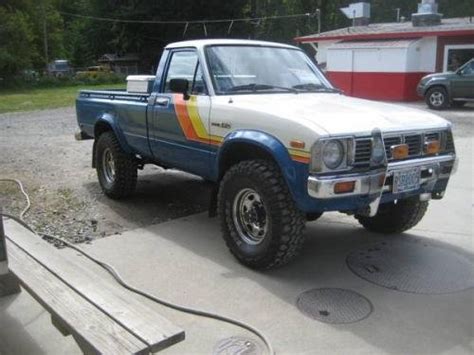 Photo Image Gallery And Touchup Paint Toyota Truck In Blue White 2a6