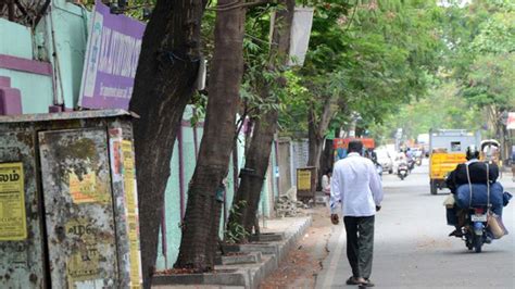 In North Chennai No End To Footpath Travails The Hindu