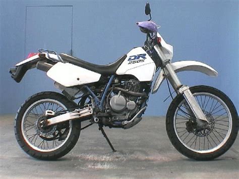 Suzuki Suzuki Dr 250 Motozombdrivecom