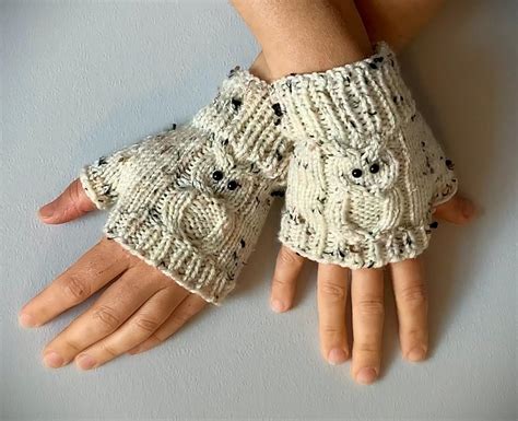 How To Knit Fingerless Gloves With Owls