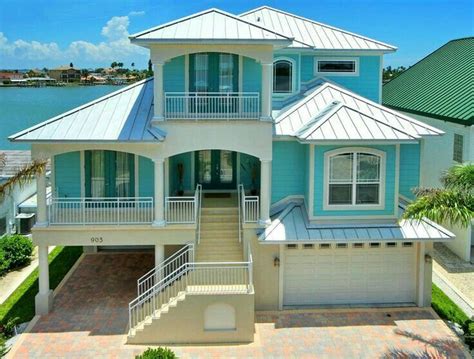 32 Popular Beach House Exterior Colors Ideas Beach House Exterior