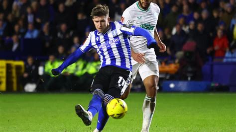 Sheffield Wednesday S Josh Windass Issues Barnsley League One Title Prediction