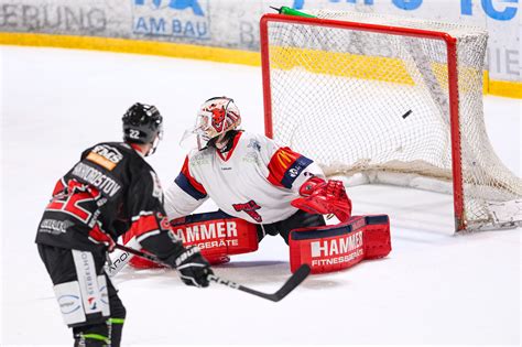 Königsbrunn schießt sich ins Halbfinale Königsbrunn