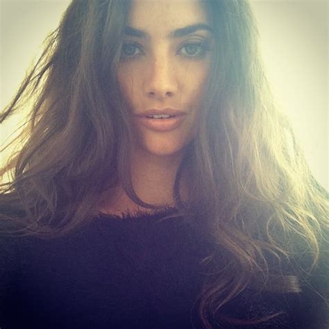 Lauren Mellor Pulpeuse Mannequin Dafrique Du Sud Instagirl