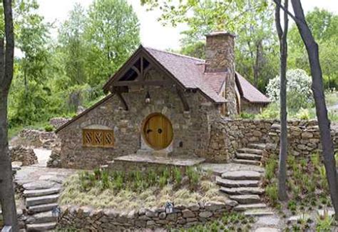 Hobbit House Designs - Inspiring Habitats for Hobbits...and Humans!