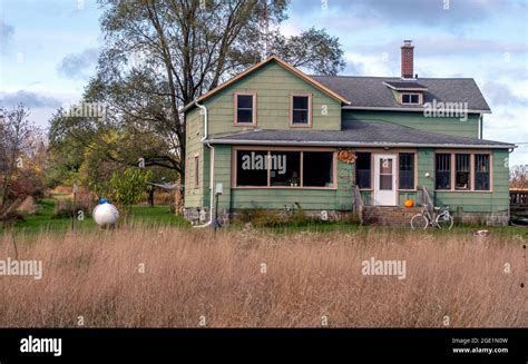 Old Farm House In The Country Stock Photo Alamy