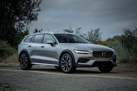 2024 Volvo V60 Cross Country Review CarBuzz