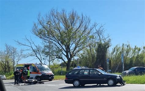 Cerveteri Incidente All Ingresso Della A12