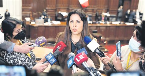 Congreso Patricia Chirinos Denuncia A Exmiembros Del Tribunal