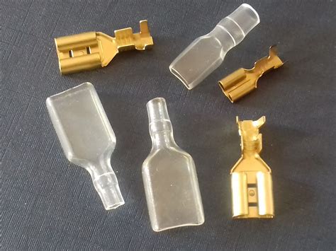 FEMALE TERMINALS CONNECTORS WITH PVC COVERS FOR LUCAS ALTERNATOR Set Of