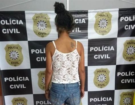 Presa filha que ameaçava e expulsava mãe idosa de casa na cidade de