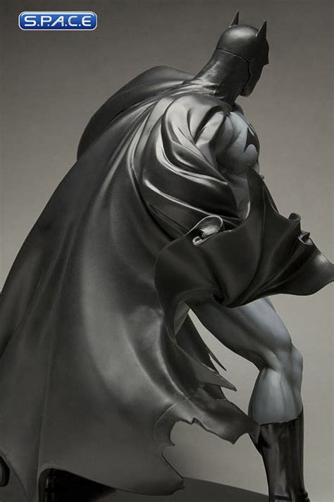 1 6 Scale Batman Black Costume Artfx Statue Batman