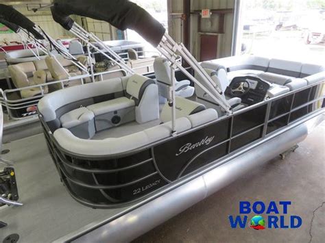 New 2024 Bentley Pontoons Legacy 220 Navigator Quad Lounge Pontoon And Honda 4 55011 East Bethel