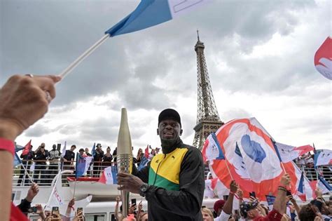 EN IMAGES JO 2024 Usain Bolt à Paris pour la présentation de la