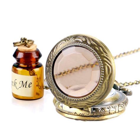 Montre Gousset Sur La Th Matique Du Roman De Lewis Carroll Plongez