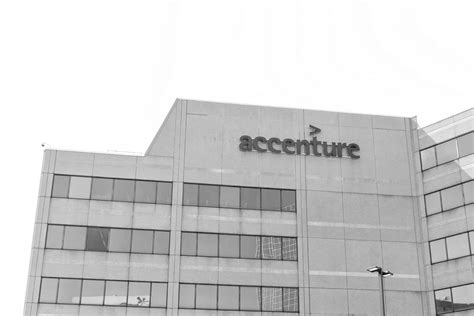 Accenture Wins Mega Digital Consulting Contract With Saudi Aramco