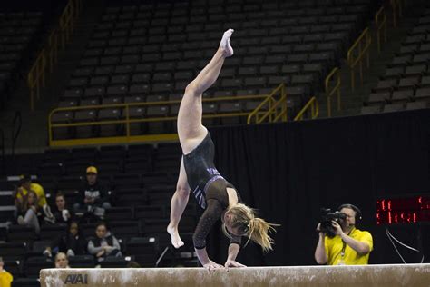 Photos Iowa Women S Gymnastics Vs SEMO The Daily Iowan