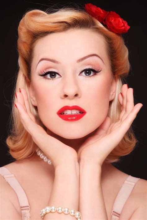 Resultado De Imagen Para Maquillaje Inspirado En Los Años 50 Rockabilly Hair Pin Up Hair