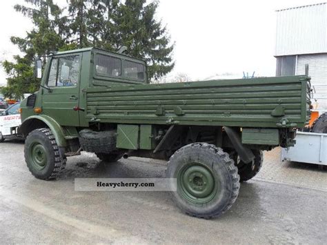 Mercedes Benz Unimog U1300l 1987 Stake Body Truck Photo And Specs