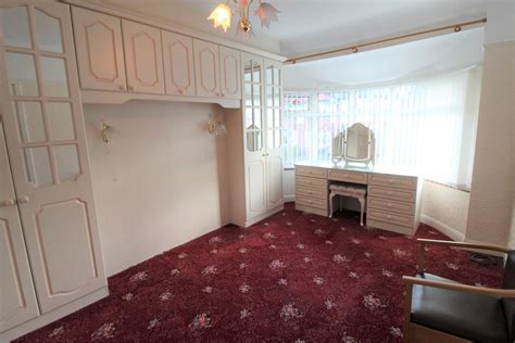 Property In Milgreen Avenue Sneyd Green Stoke On Trent Staffordshire