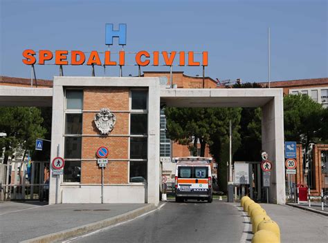 Meningite Bambina Di Anni Muore Al Civile Di Brescia