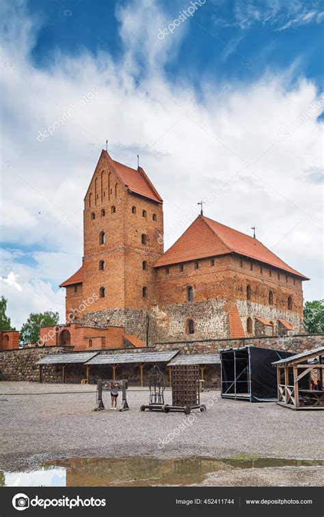 Trakai Island Castle Island Castle Located Trakai Lithuania Island Lake ...