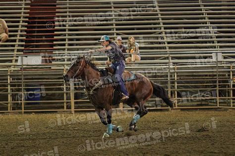 Barrel Racer Itakemoorepics