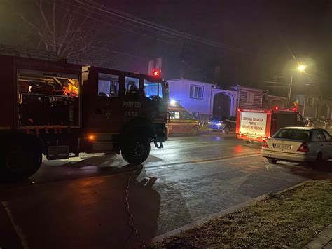 Foto Autospeciale Au Intervenit Pentru Stingerea Unui Incendiu