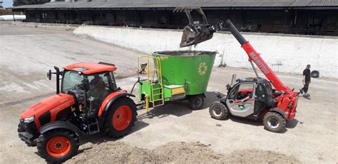 Předání kolového traktoru Kubota M5092 Grontech Agro