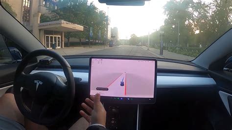 La Guida Autonoma Beta Di Tesla 10 69 2 In Prova A Detroit Città Nera